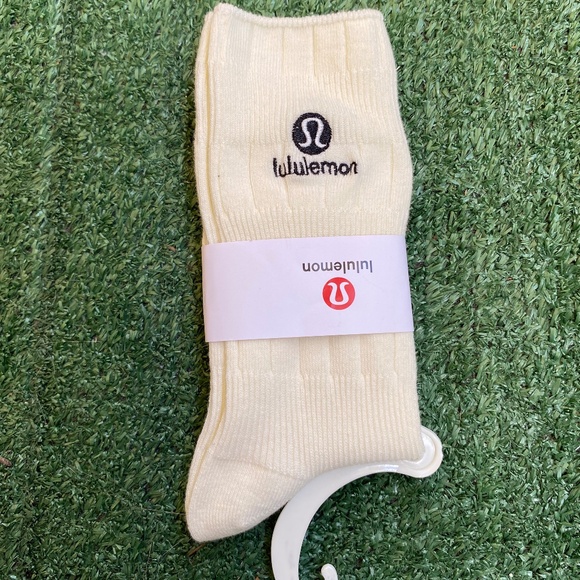 Lululemon socks - Picture 1 of 2